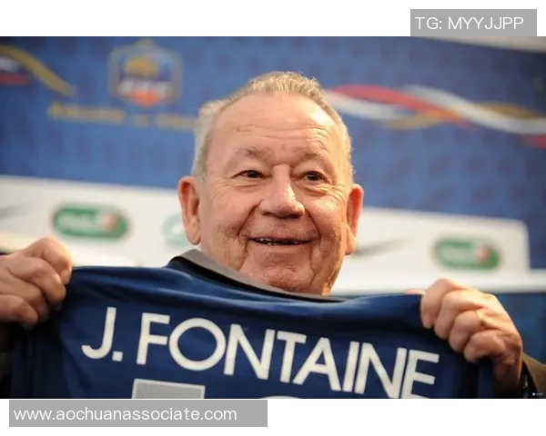 足球传奇星辉闪耀：全景展示全球球星专属收藏品与纪念物件的独特魅力